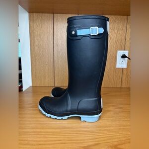 Kids tall hunter boots, fleece lined, size 4